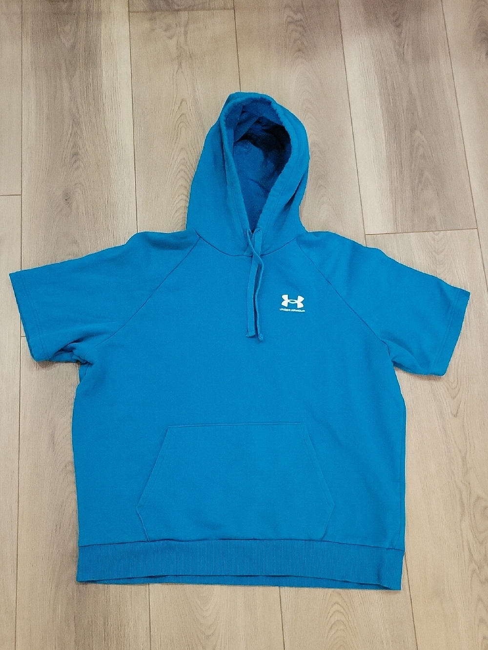 Under Armour Short Sleeve Hoodie in Teal Blue